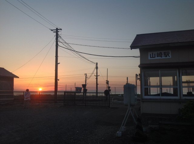 20160528_180_山崎駅4時14分.jpg