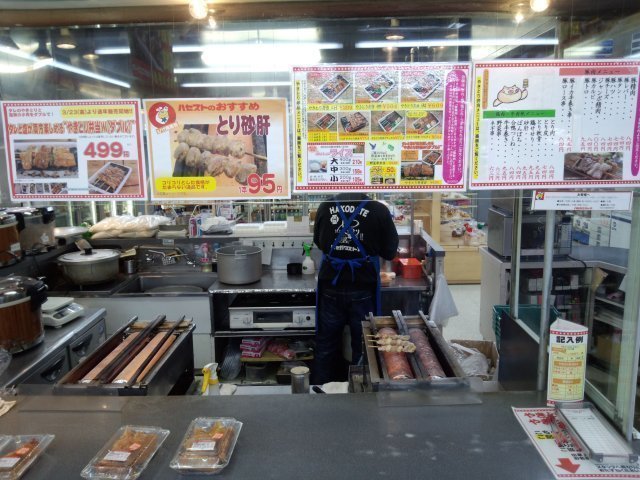 20120328_330_ハセガワストア・やきとり弁当対面販売.jpg