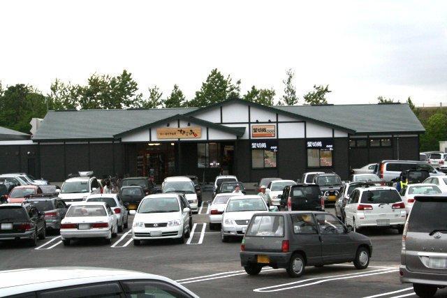 画像を等倍で表示します 駐車場混雑