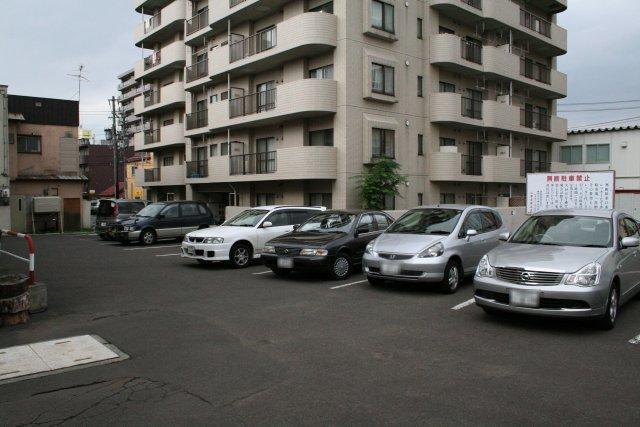画像を等倍で表示します 駐車場状況