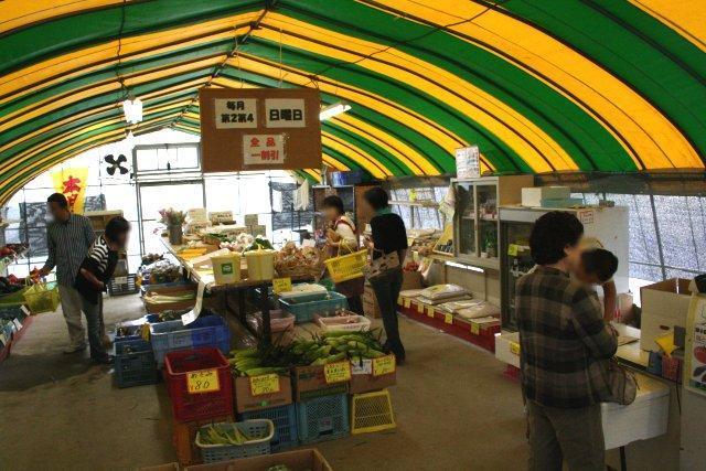 画像を等倍で表示します 店内様子