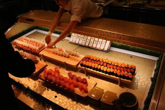 画像を等倍で表示します 生寿司コーナー